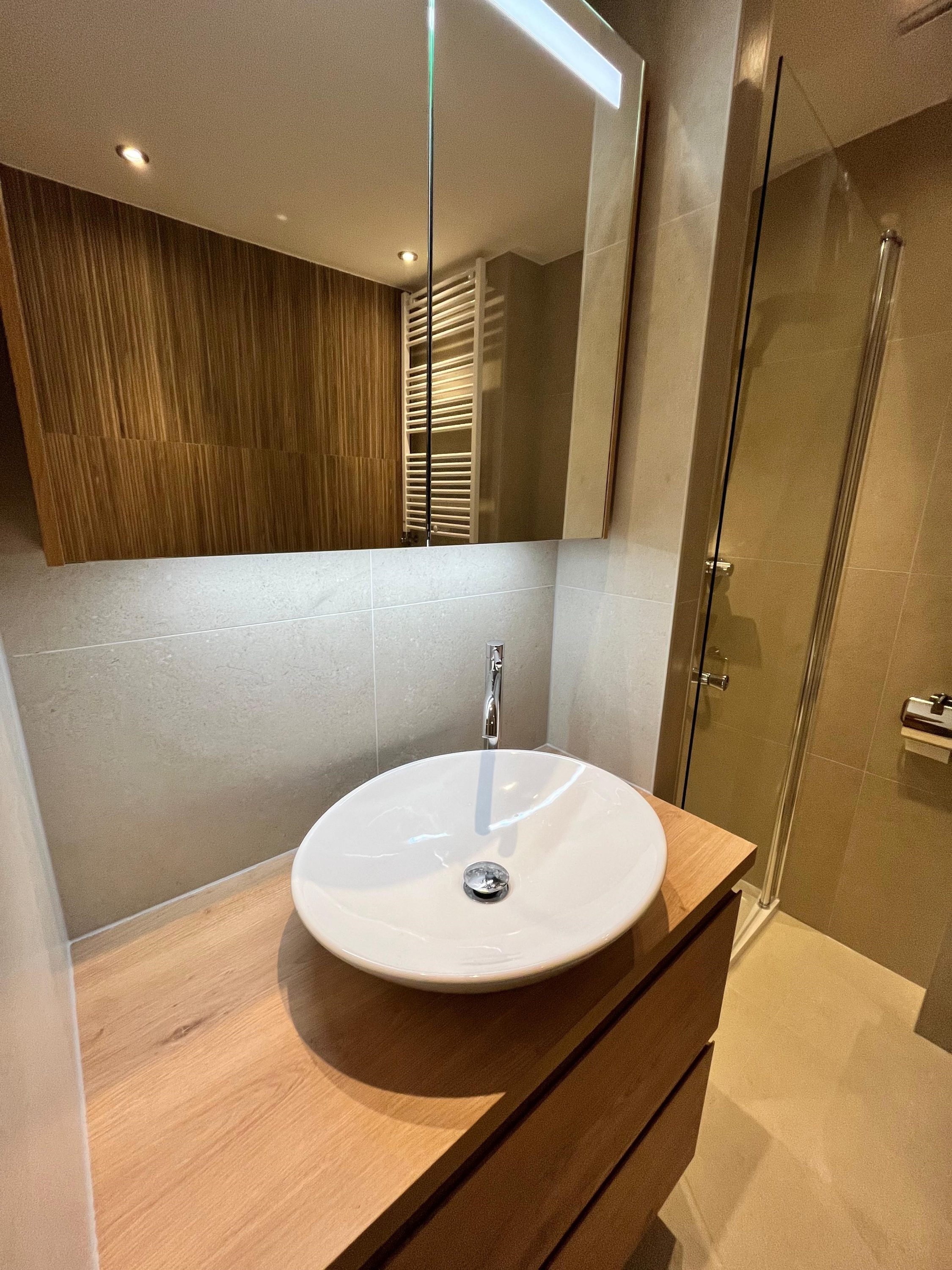 Badkamer renovatie 37 Amersfoort met wirlpool